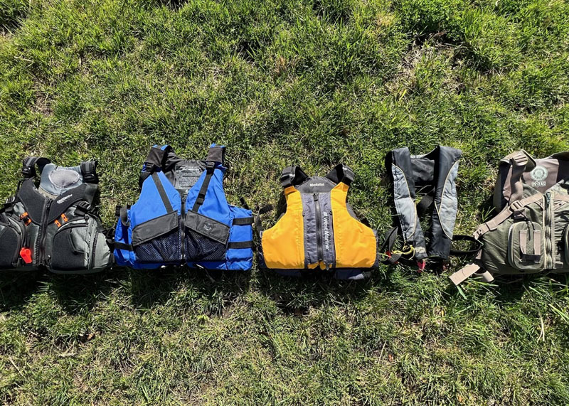 life jackets for kayak fishing