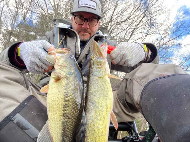 kayak fishing for pickerel and bass