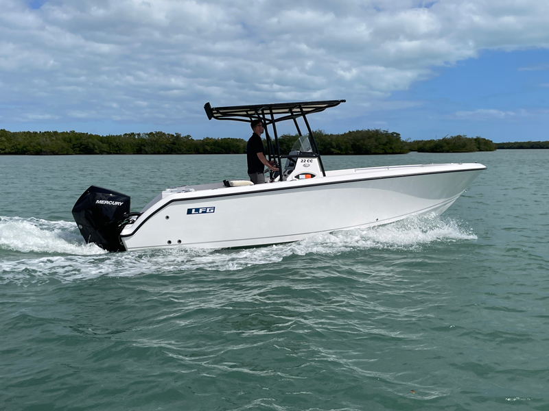 lfg 22 cc center console fishing boat