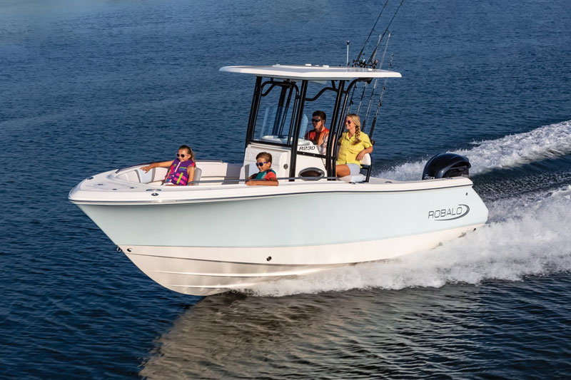 robalo r230 fishing boat