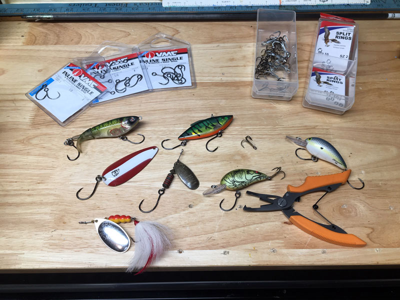 single hook fishing lures